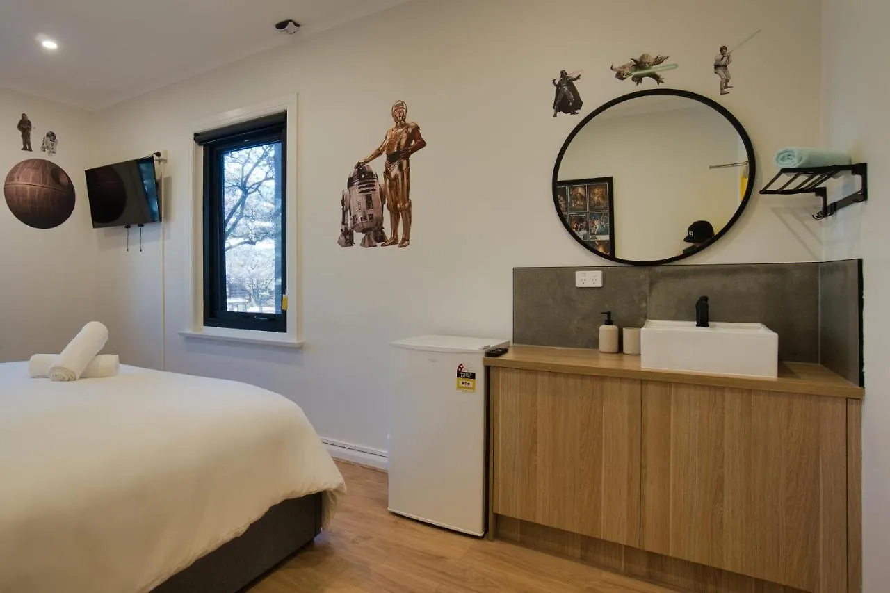 *** Hotel Dreamy Stays Accommodation - Private Rooms With Shared Bathrooms Adelaide Australia